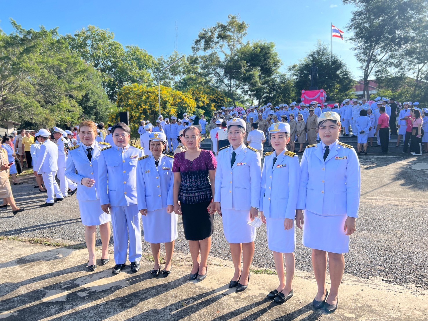 พิธีวางพวงมาลาถวายสักการะพระบรมราชานุสาวรีย์พระบาทสมเด็จพระจุลจอมเกล้าเจ้าอยู่หัว ณ พระบรมราชานุสาวรีย์ฯ ที่ว่าการอำเภอหนองม่วง จังหวัดลพบุรี