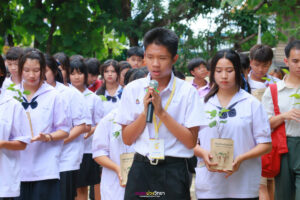 วันพฤหัสบดีที่ 3 กรกฎาคม พ.ศ. 2568 งานส่งเสริมคุณธรรมจริยธรรม กลุ่มบริหารกิจการนักเรียน โรงเรียนหนองม่วงวิทยา ได้จัดกิจกรรม เวียนเทียนด้วยต้นไม้ เนื่องในวันอาสาฬหบูชา ประจำปี 2568 ณ วัดวาปีอัมพาราม จ.ลพบุรี